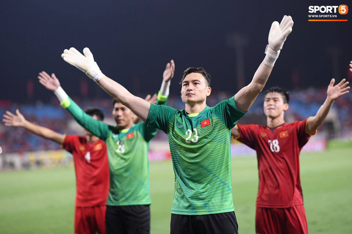 Báo Thái Lan: HLV Park Hang-seo, sự cuồng nhiệt của khán giả sẽ giúp Việt Nam lên ngôi tại AFF Cup 2018 - Ảnh 1.